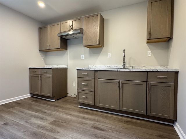 1613 Harvest Lane, Ypsilanti, MI 48198
