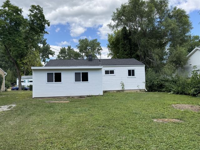 1613 Harvest Lane, Ypsilanti, MI 48198