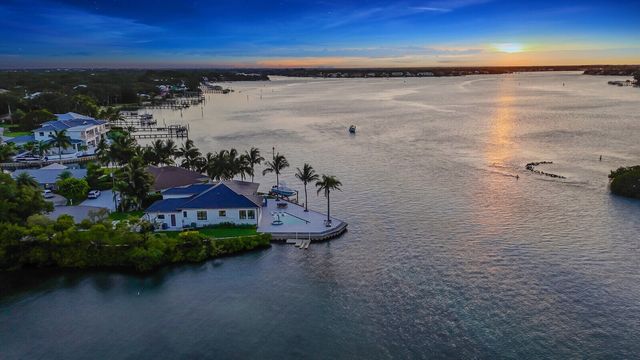 974 Marlin Drive, Jupiter, FL 33458