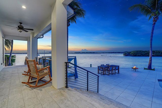 974 Marlin Drive, Jupiter, FL 33458