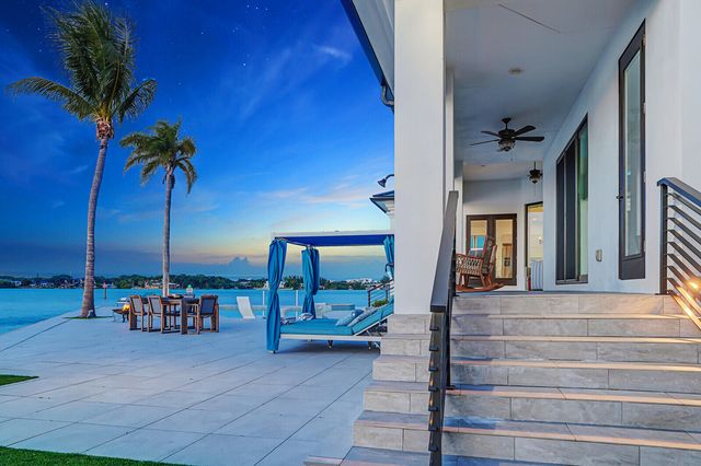 974 Marlin Drive, Jupiter, FL 33458