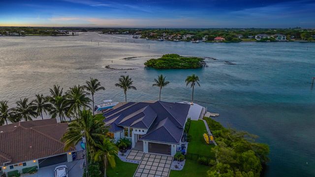 974 Marlin Drive, Jupiter, FL 33458