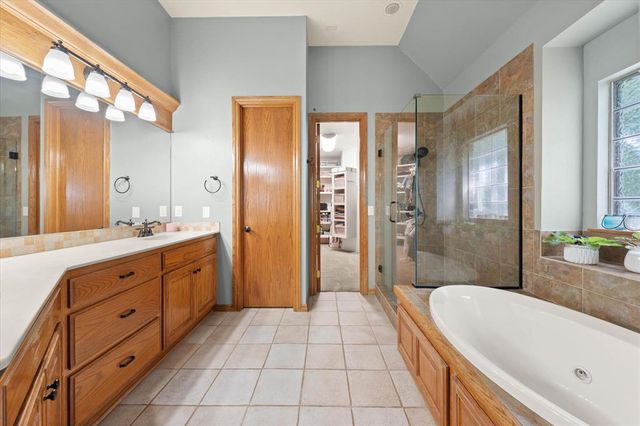 3824 Deerbrook Court, Edmond, OK 73003