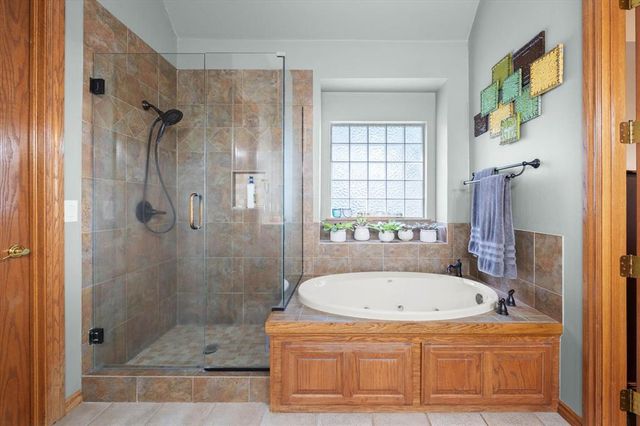 3824 Deerbrook Court, Edmond, OK 73003