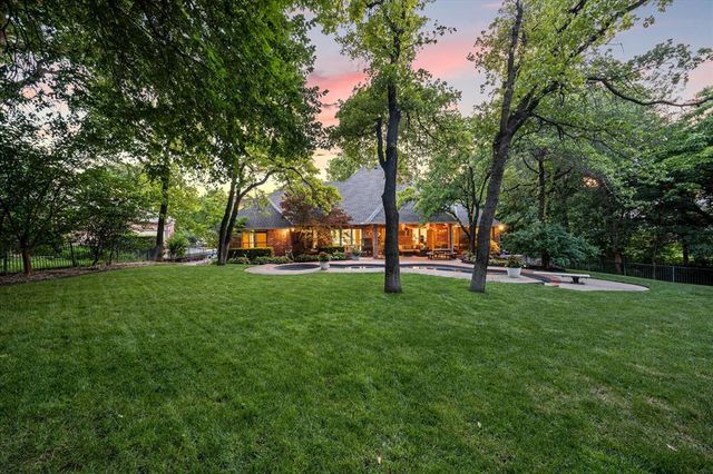 3824 Deerbrook Court, Edmond, OK 73003