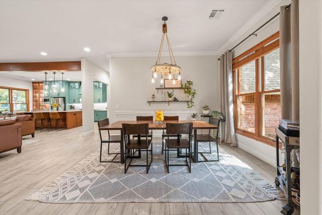 3824 Deerbrook Court, Edmond, OK 73003