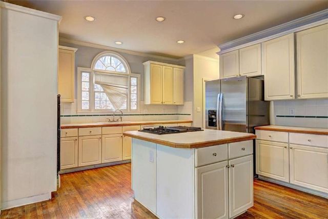 980 Laurel Springs Lane, Marietta, GA 30064