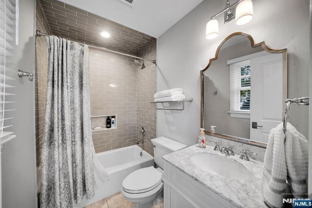 687 East Drive, Oradell, NJ 07649