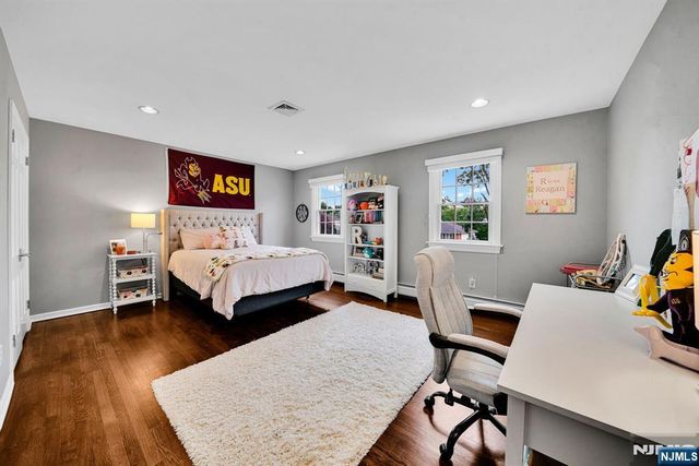 687 East Drive, Oradell, NJ 07649