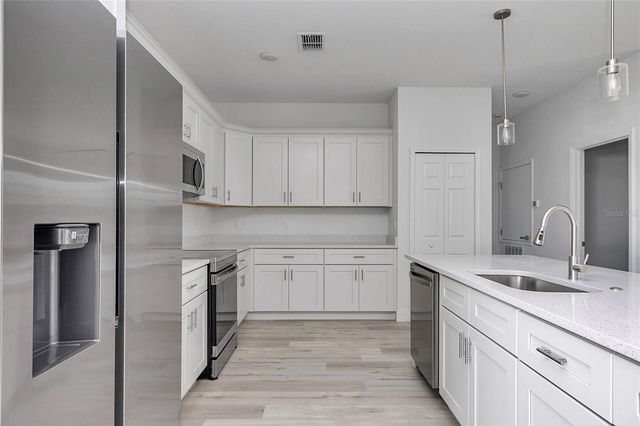 16573 SW 30TH AVENUE ROAD, Ocala, FL 34473