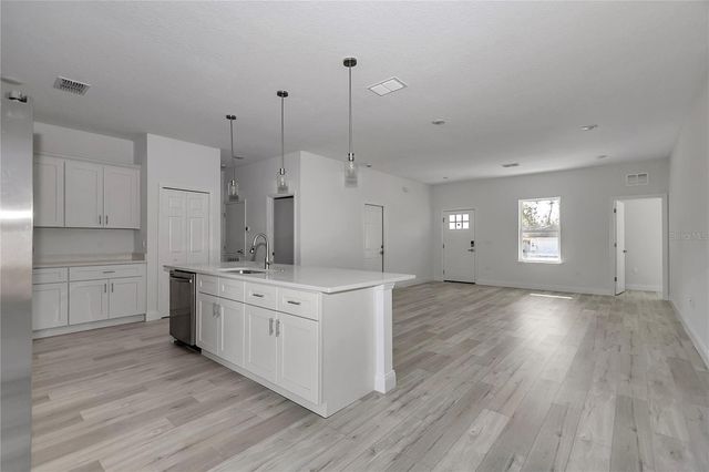 16573 SW 30TH AVENUE ROAD, Ocala, FL 34473