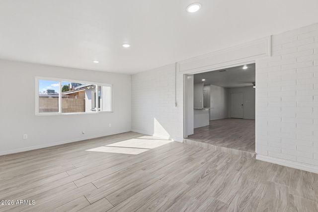 7935 W EARLL Drive, Phoenix, AZ 85033