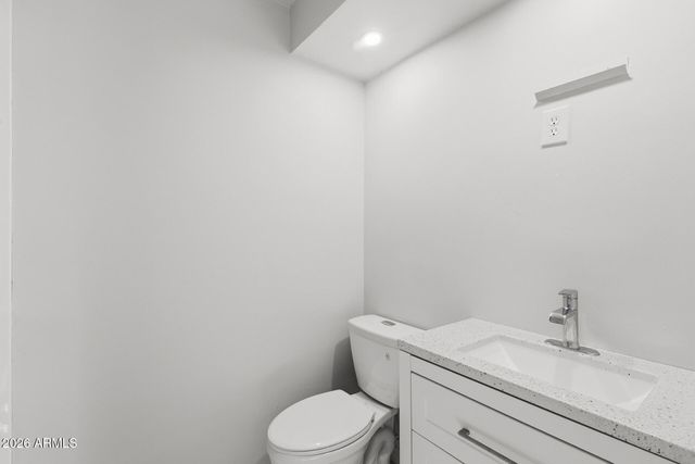 7935 W EARLL Drive, Phoenix, AZ 85033