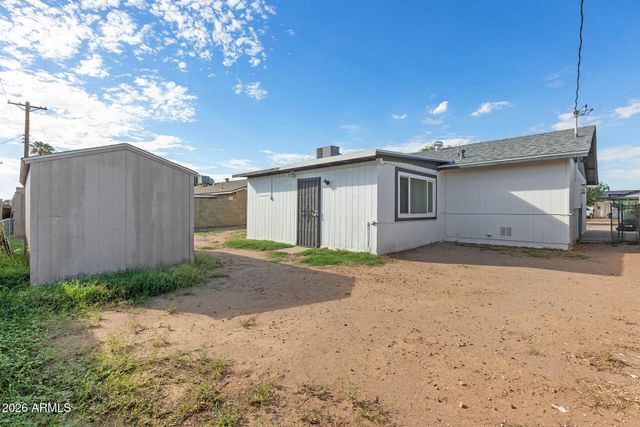 7935 W EARLL Drive, Phoenix, AZ 85033