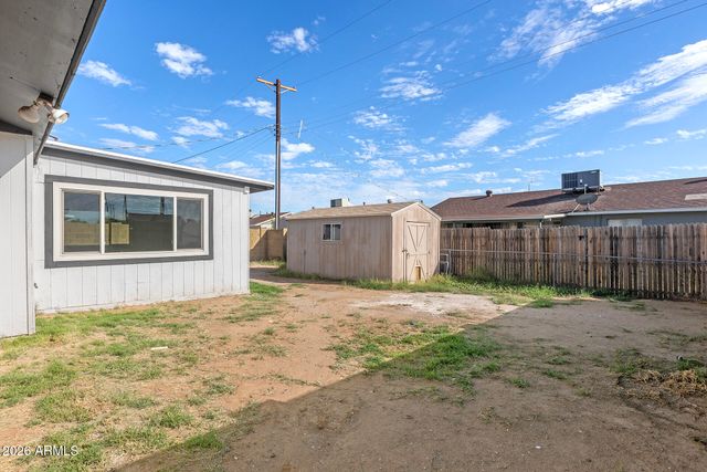 7935 W EARLL Drive, Phoenix, AZ 85033