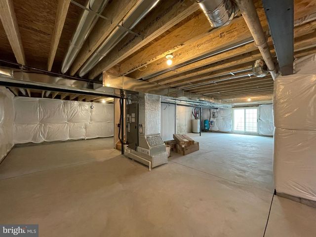 828 SPRING CITY RD, Phoenixville, PA 19460