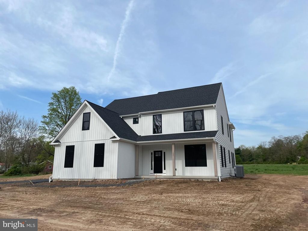 828 SPRING CITY RD, Phoenixville, PA 19460