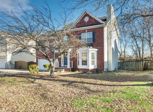 121 Deer Ridge Ln, Hendersonville, TN 37075