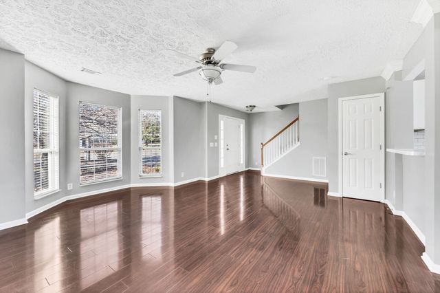 121 Deer Ridge Ln, Hendersonville, TN 37075