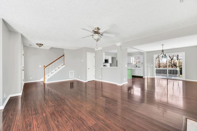 121 Deer Ridge Ln, Hendersonville, TN 37075