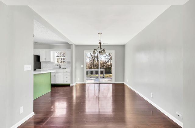 121 Deer Ridge Ln, Hendersonville, TN 37075