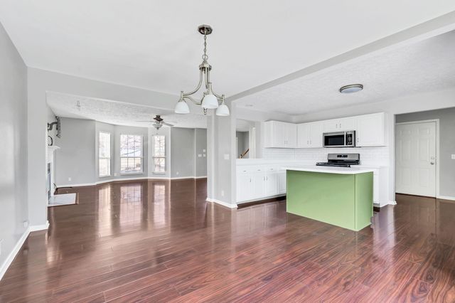 121 Deer Ridge Ln, Hendersonville, TN 37075