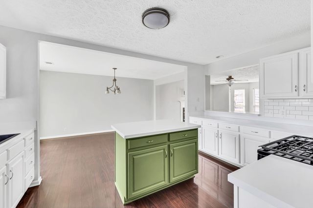 121 Deer Ridge Ln, Hendersonville, TN 37075