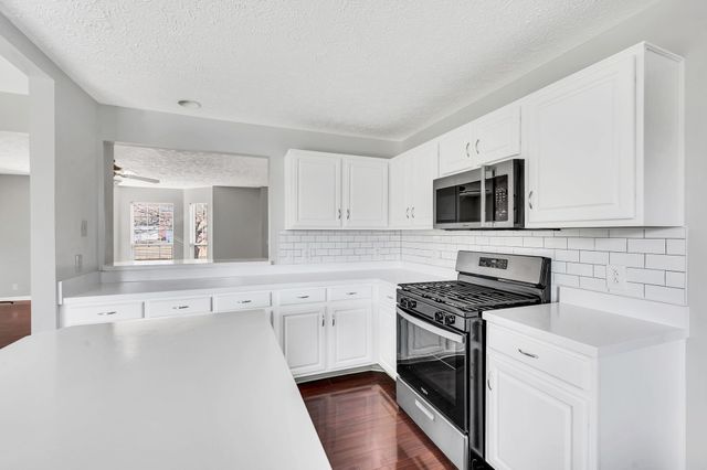 121 Deer Ridge Ln, Hendersonville, TN 37075