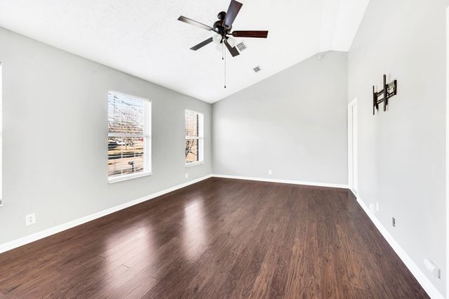 121 Deer Ridge Ln, Hendersonville, TN 37075