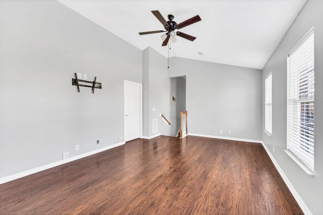 121 Deer Ridge Ln, Hendersonville, TN 37075