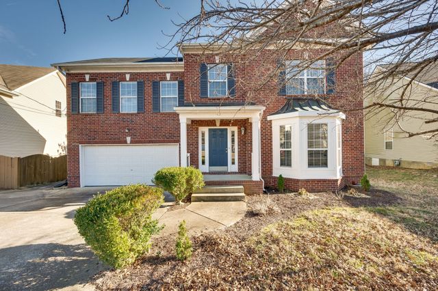 121 Deer Ridge Ln, Hendersonville, TN 37075
