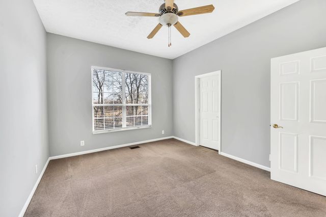 121 Deer Ridge Ln, Hendersonville, TN 37075