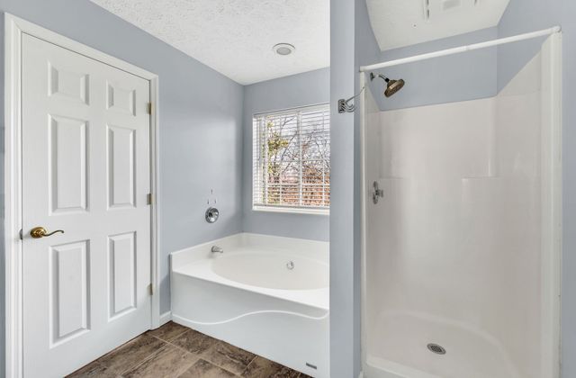 121 Deer Ridge Ln, Hendersonville, TN 37075