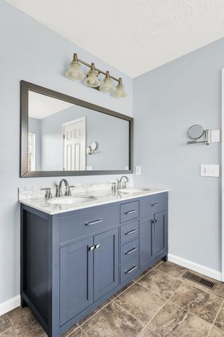 121 Deer Ridge Ln, Hendersonville, TN 37075