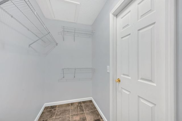 121 Deer Ridge Ln, Hendersonville, TN 37075