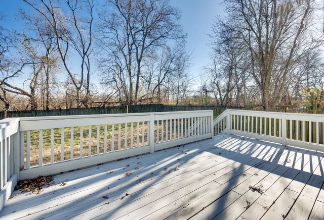 121 Deer Ridge Ln, Hendersonville, TN 37075