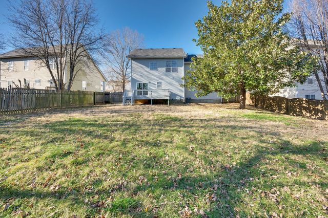 121 Deer Ridge Ln, Hendersonville, TN 37075