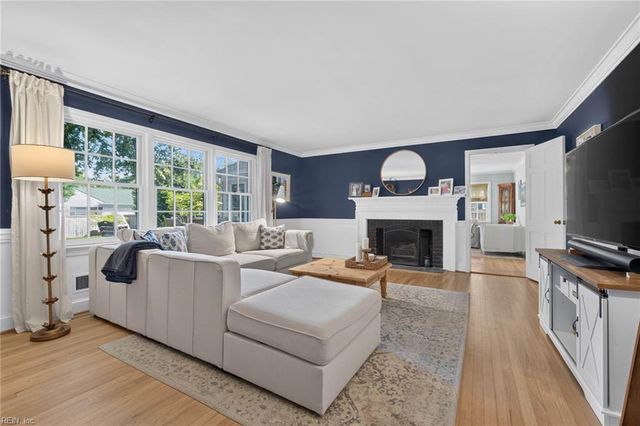 1104 Chumley RD, Virginia Beach, VA 23451