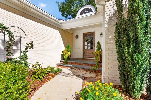 1104 Chumley RD, Virginia Beach, VA 23451