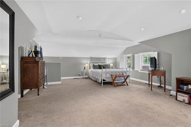 1104 Chumley RD, Virginia Beach, VA 23451
