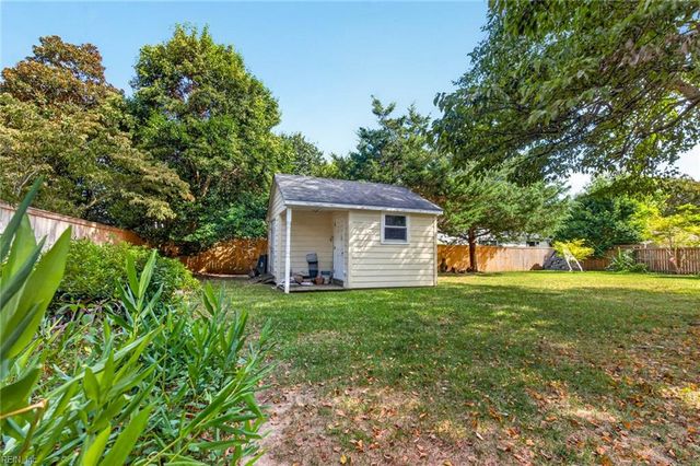 1104 Chumley RD, Virginia Beach, VA 23451