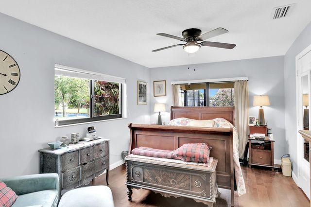 14592 Country Side Lane, Delray Beach, FL 33484