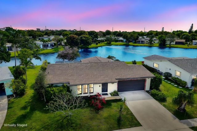 14592 Country Side Lane, Delray Beach, FL 33484