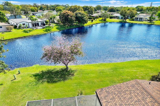 14592 Country Side Lane, Delray Beach, FL 33484