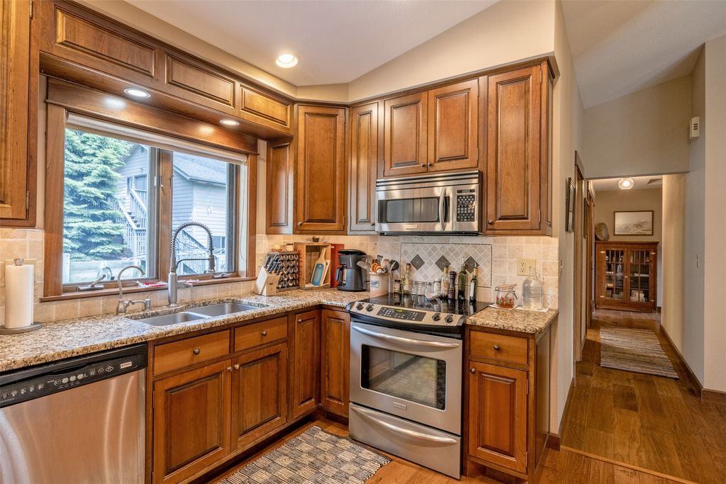 Image 19 of property listing at 6 Hidden Valley Drive, Clancy, MT 59634