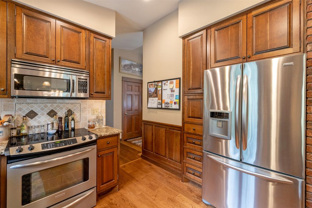 Image 20 of property listing at 6 Hidden Valley Drive, Clancy, MT 59634