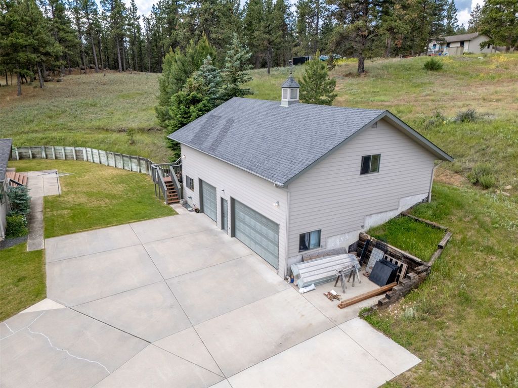 Image 50 of property listing at 6 Hidden Valley Drive, Clancy, MT 59634