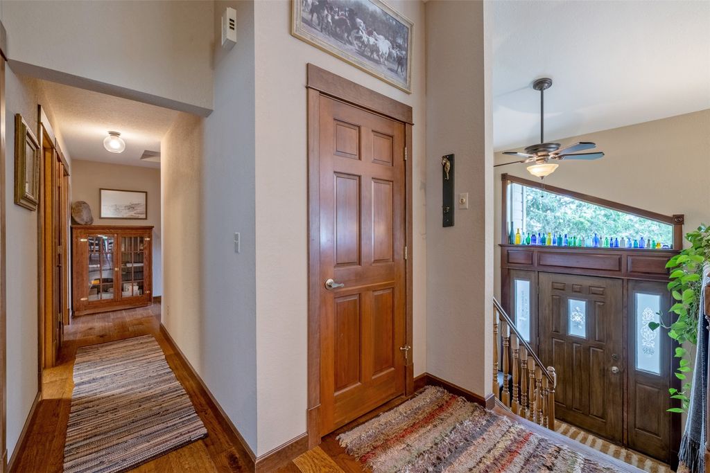 Image 7 of property listing at 6 Hidden Valley Drive, Clancy, MT 59634