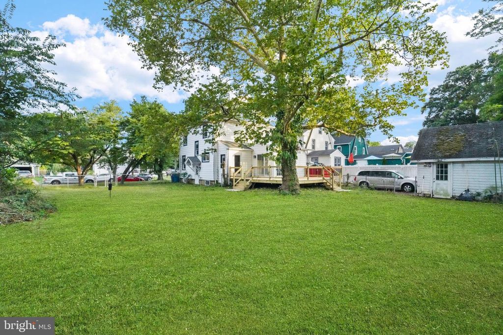 9 MCPHELIN AVE, Cherry Hill, NJ 08034