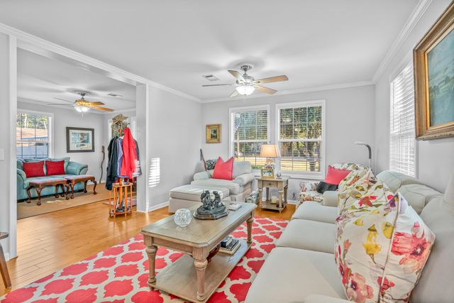 1522 N Avalon Circle, Charleston, SC 29407